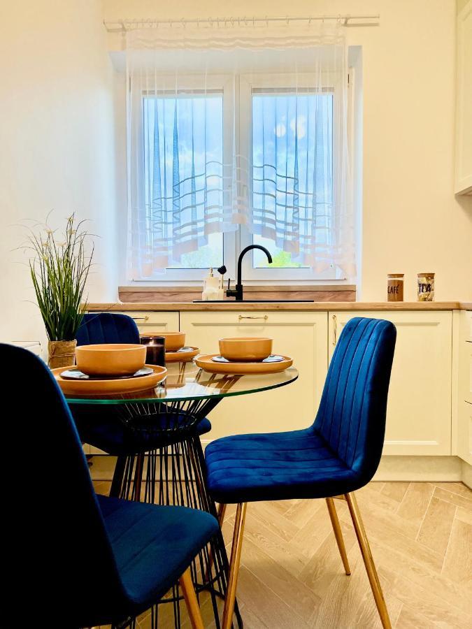 B&W Luxurious Apartment In The Heart Of Wrocław Extérieur photo